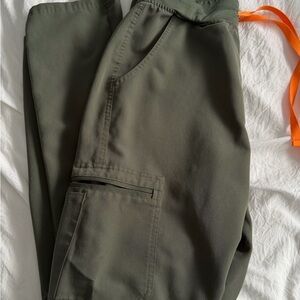 Figs Women’s Yola high waisted scrub pants